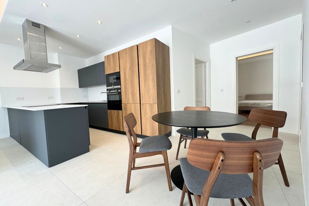 Residential_Penthouse_in_Sliema_for_rent_Oyster_Christies