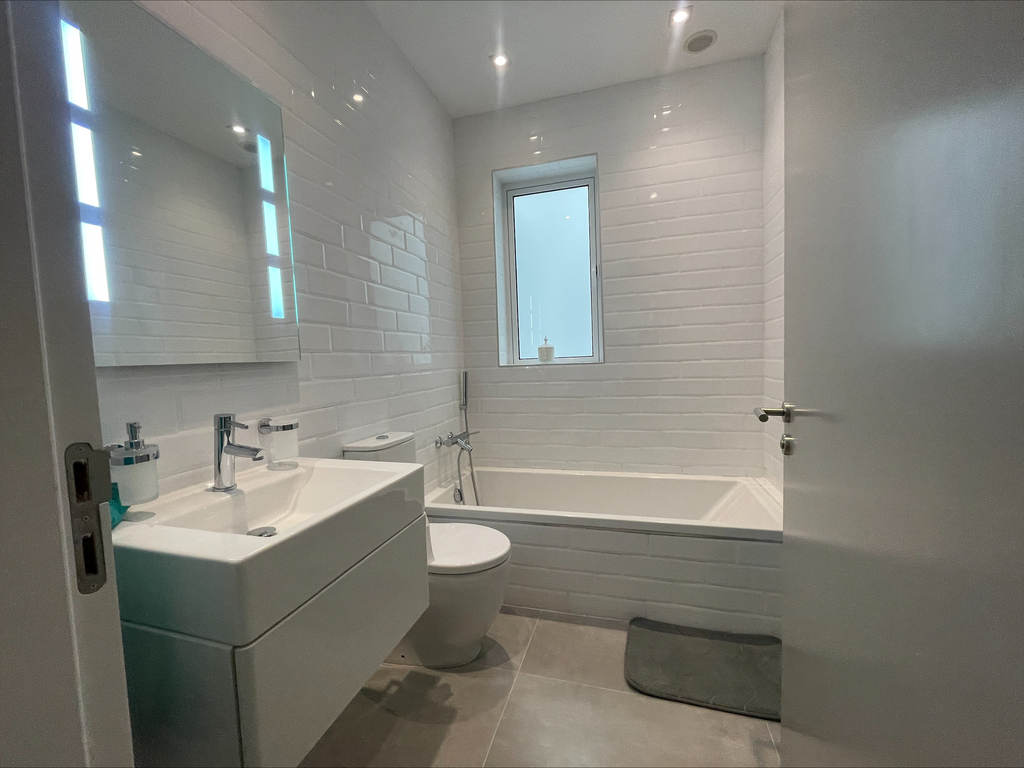 Sliema Seafront Apartment's Image 5