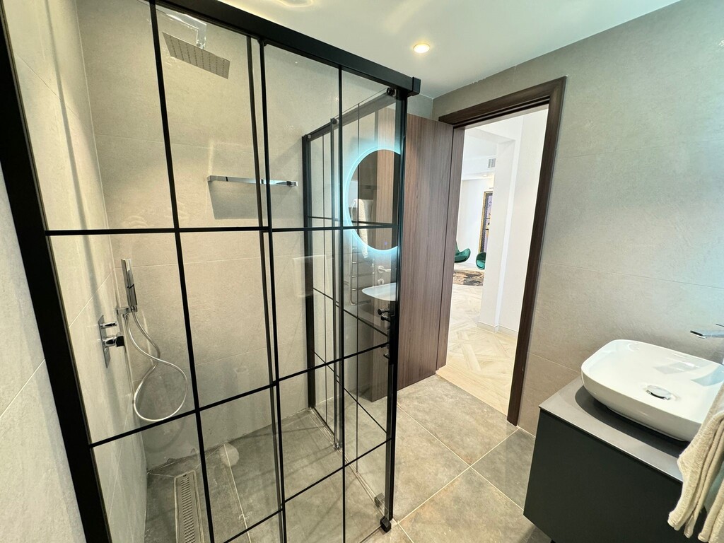 Sliema Furnished Apartment's Image 14