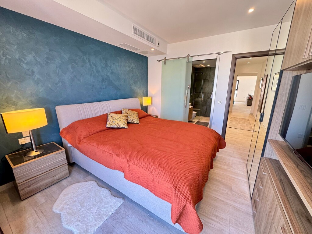 Sliema Furnished Apartment's Image 11