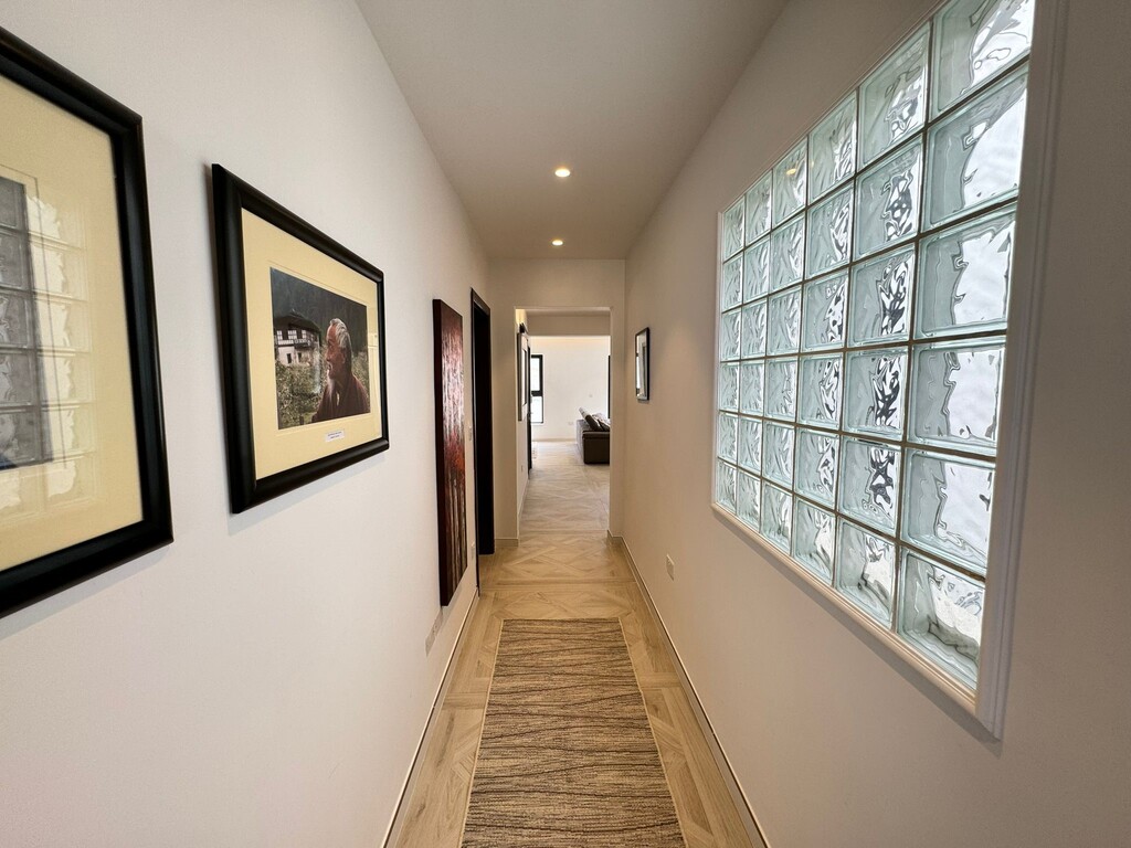 Sliema Furnished Apartment's Image 9
