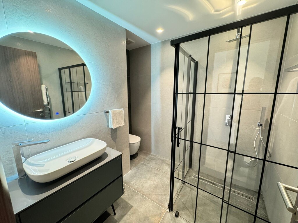 Sliema Furnished Apartment's Image 15