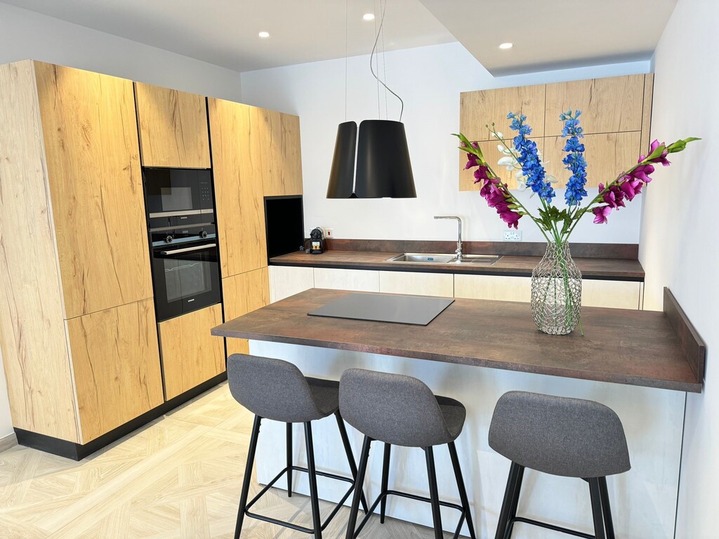 Sliema Furnished Apartment's Image 9