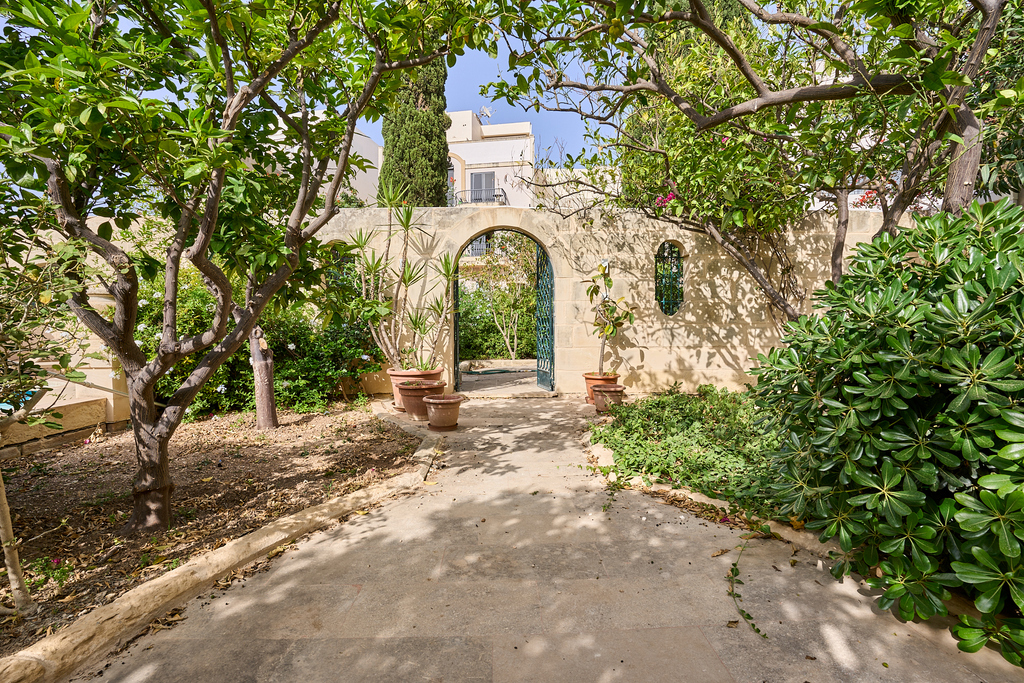 Balzan Furnished Villa's Image 10