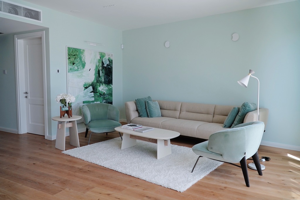 Malta-penthouse-to-let-safe-location-oyster-christies