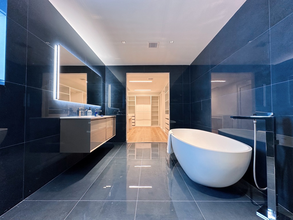Bahar ic-Caghaq Furnished Apartment's Image 13