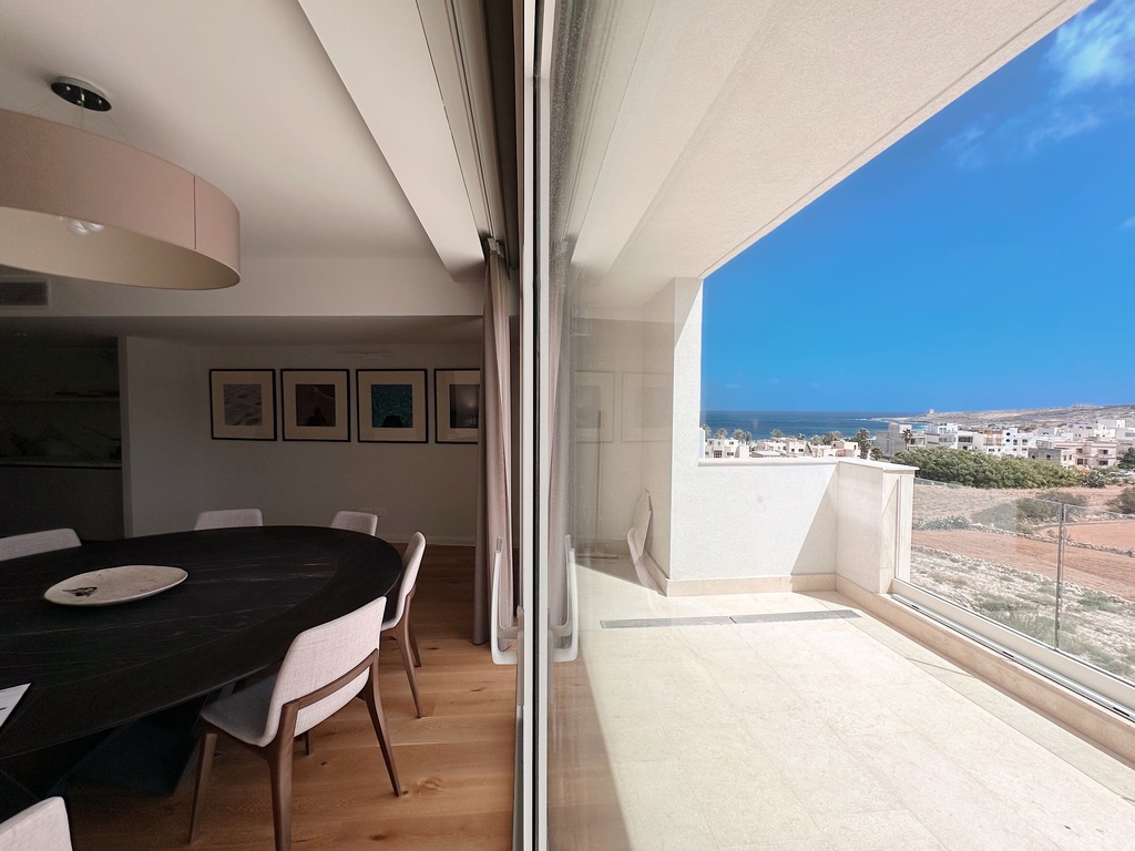 Bahar-ic-caghaq-apartment-to-let-terrace-oyster-christies