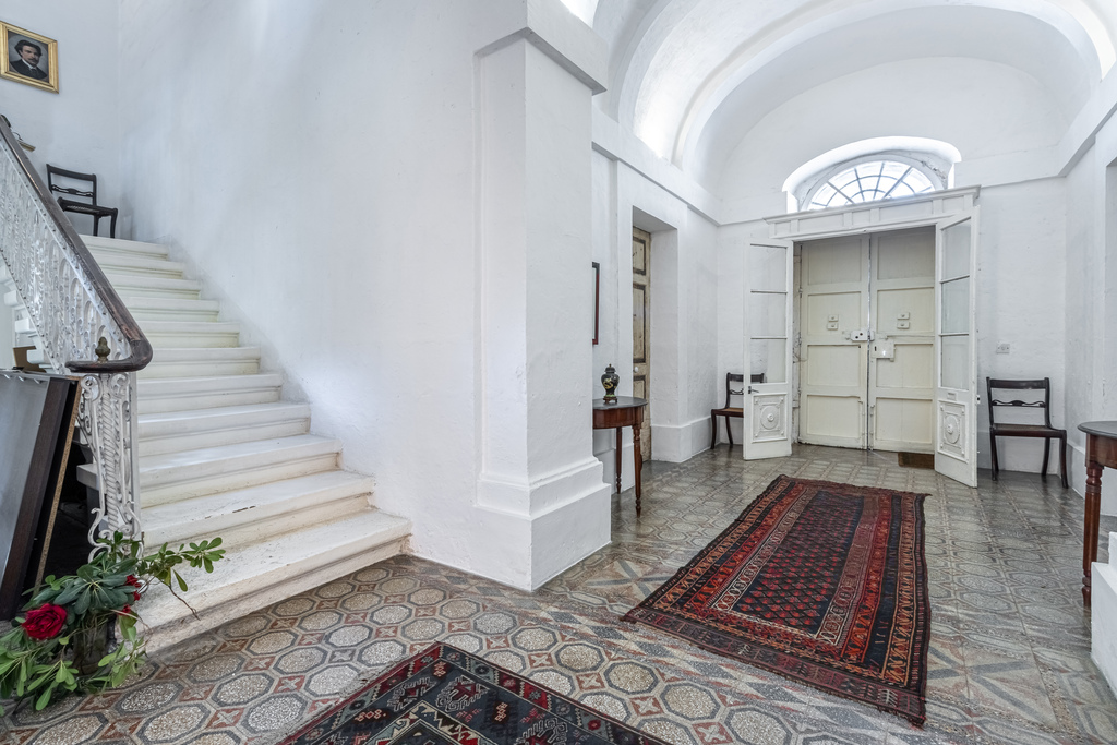 Birkirkara_townhouse_for_sale-great_climate-oyster_christie's