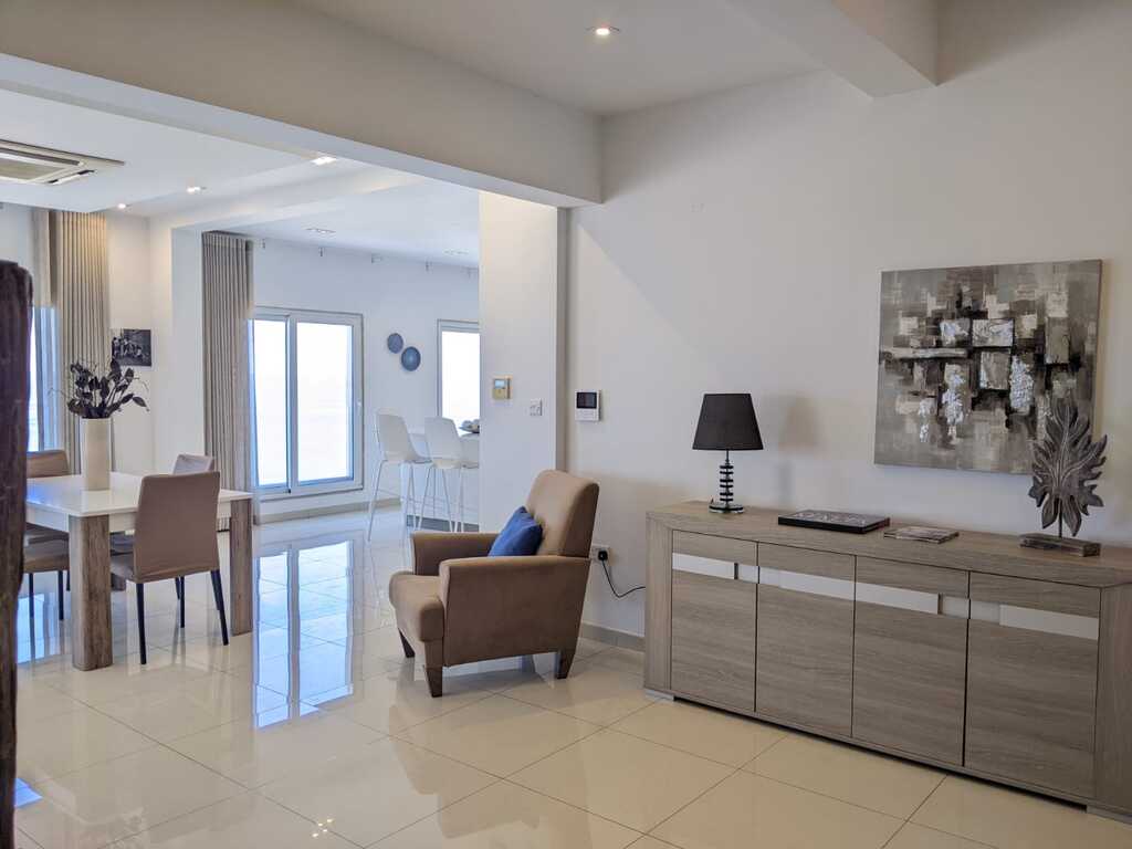 Sliema Seafront Apartment's Image 6