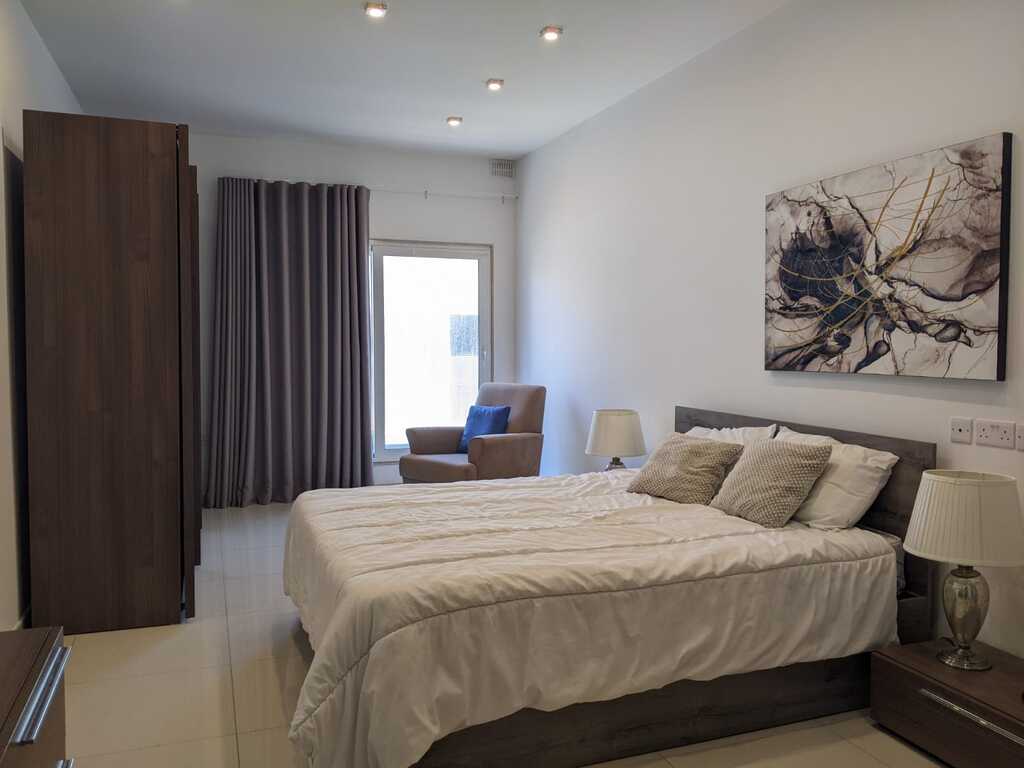 Sliema Seafront Apartment's Image 10