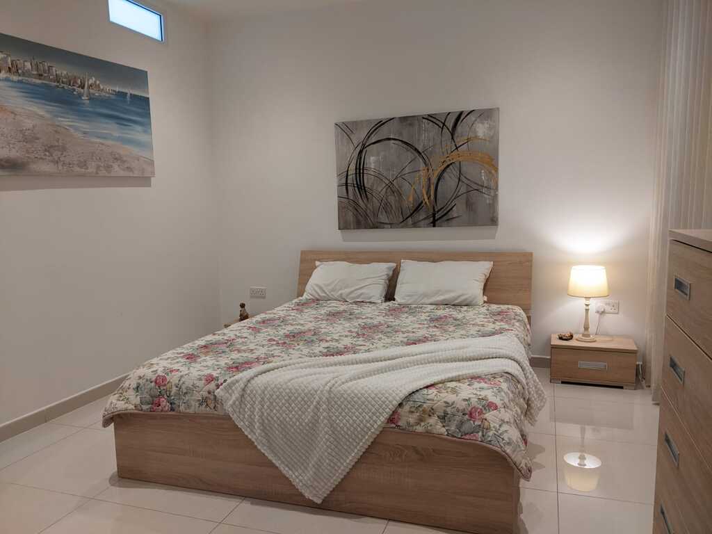Sliema Seafront Apartment's Image 11