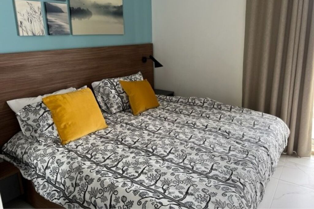 Finished_Penthouse_For_Rent_Xemxija_Oyster_Christies
