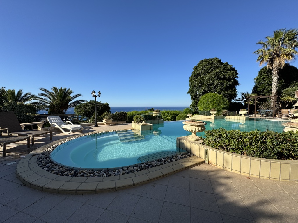 Madliena_villa_to_let-safe_area-oyster_christie's