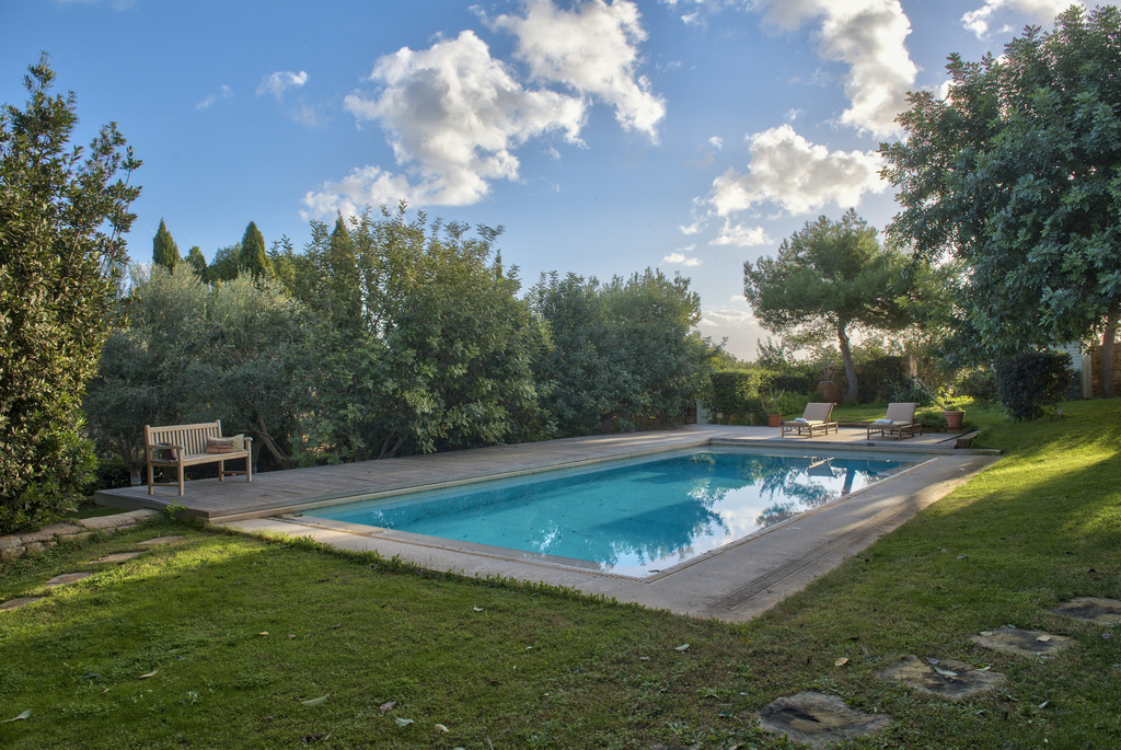 Gharghur_house_of_character_for_sale-real_estate_with_pool_investment-oyster_christie's