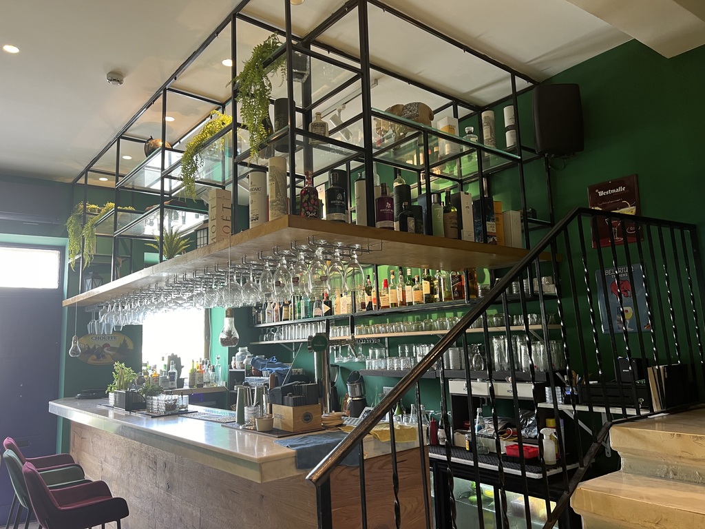 St.Julians_restaurant_for_sale-passing_trade-oyster_christie's