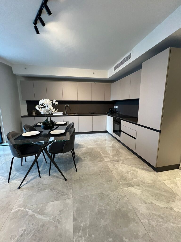Mercury-tower-apartment-to-let-nightlife-real-estate-christie's-malta
