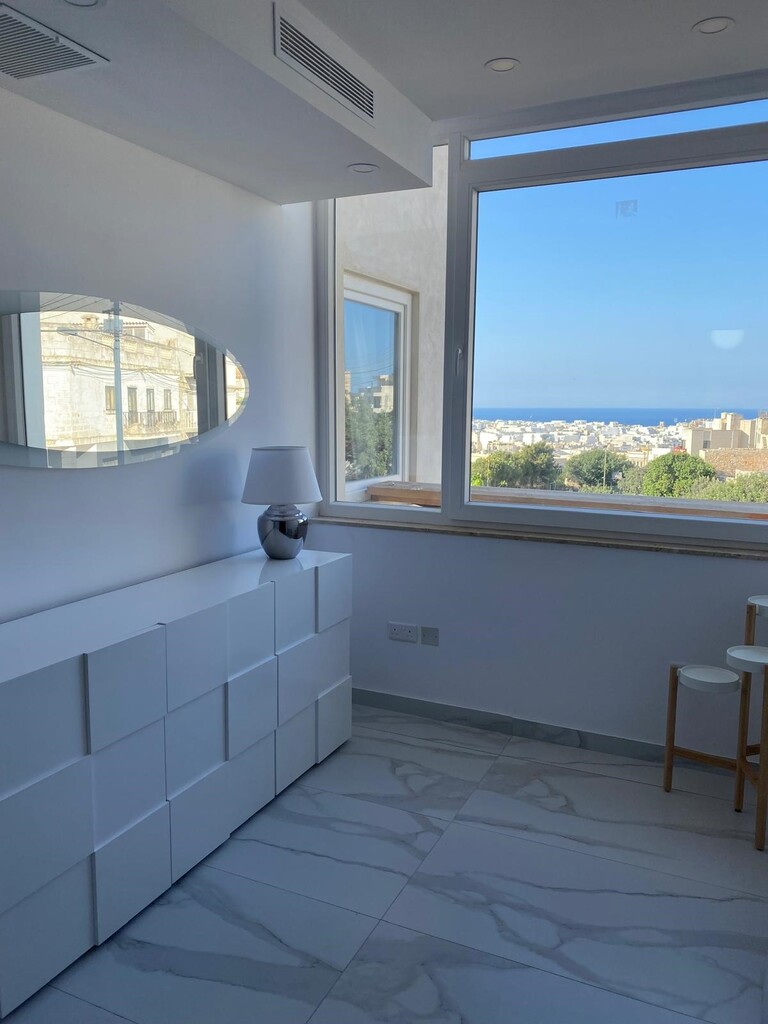 San Gwann Furnished Apartment's Image 8
