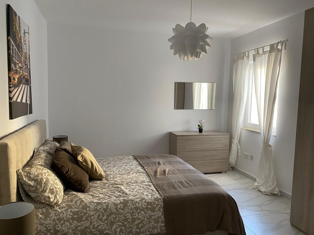 San Gwann Furnished Apartment's Image 6