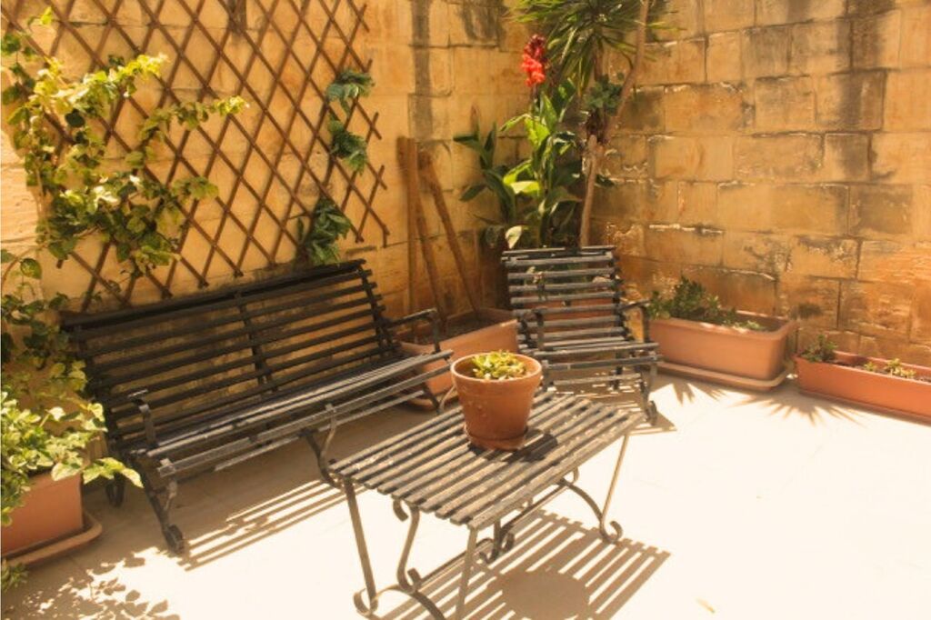 Sliema Furnished Apartment's Image 3