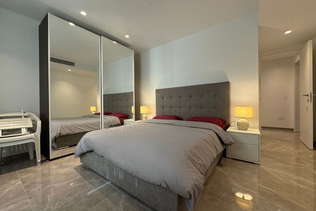 Portomaso Furnished Apartment's Image 3
