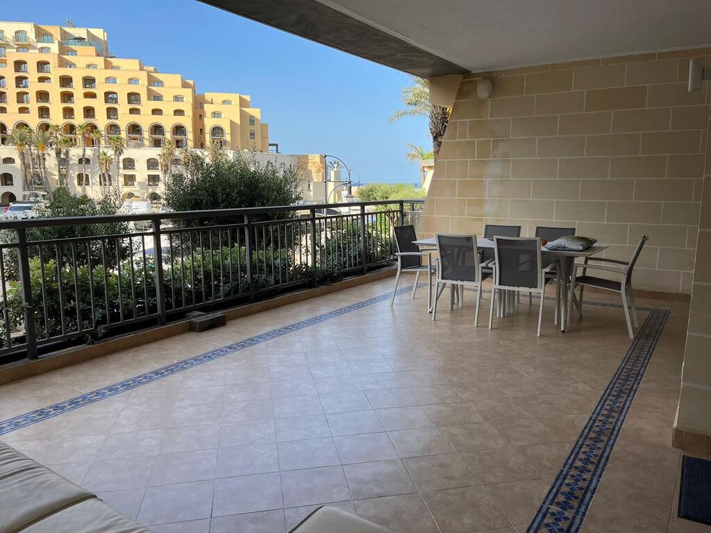 Malta-apartment-for-sale-terrace-oyster-christies