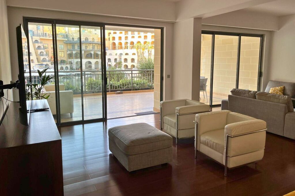 Portomaso-aparmtent-for-sale-property-investment-oyster-christies
