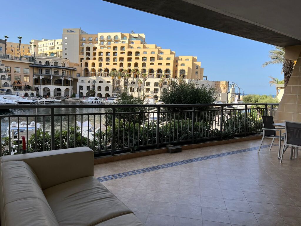 Portomaso-apartment-for-sale-marina-views-oyster-christies