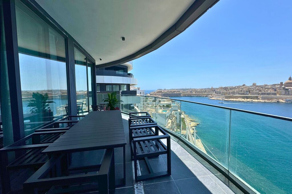 Sliema-apartment-to-let-luxury-oyster-christies