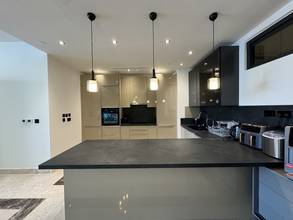Sliema Luxury Seafront Apartment's Image 3