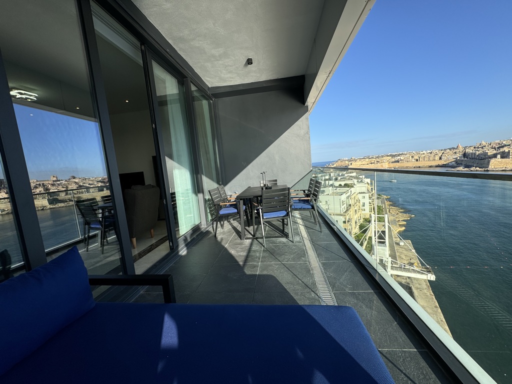 Sliema-apartment-to-let-safe-area-oyster-christies