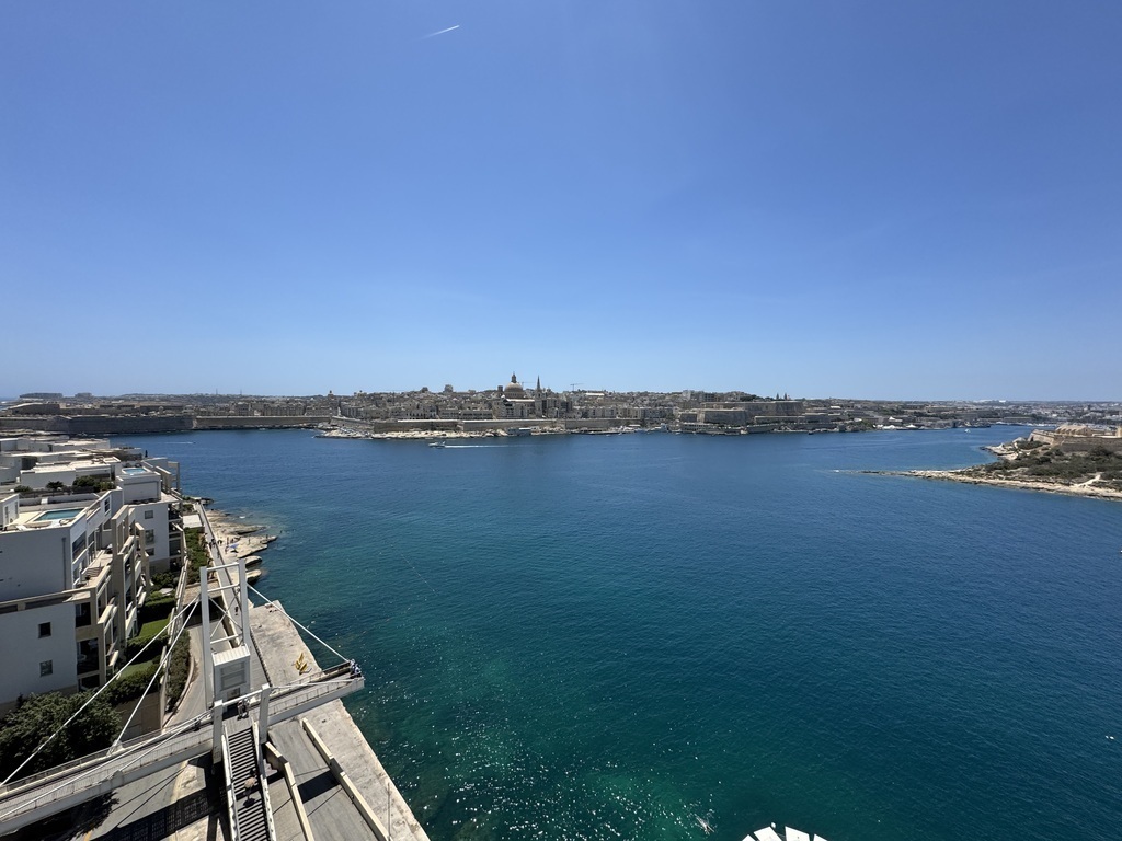 Sliema-luxury-apartment-to-let-views-oyster-christies