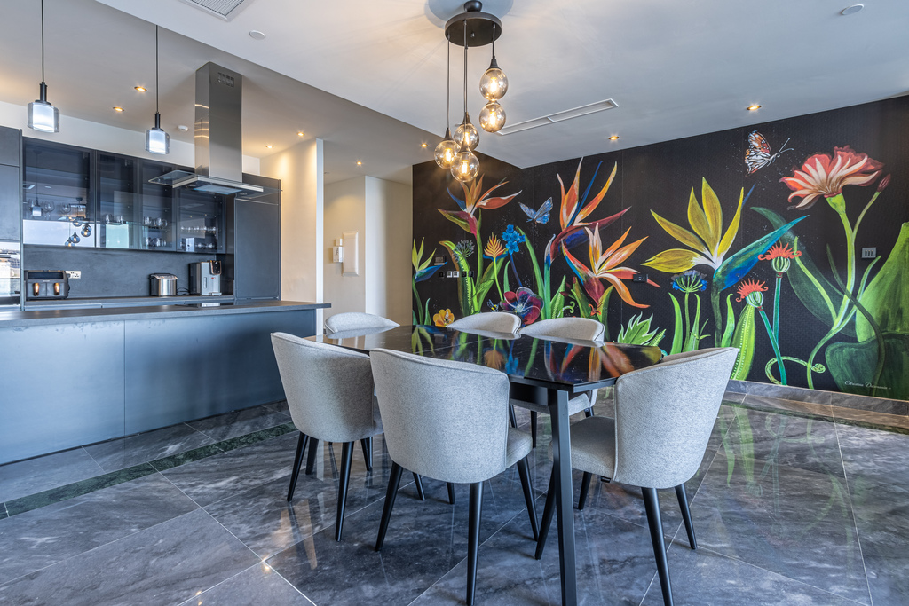 Sliema Luxury Seafront Apartment's Image 7