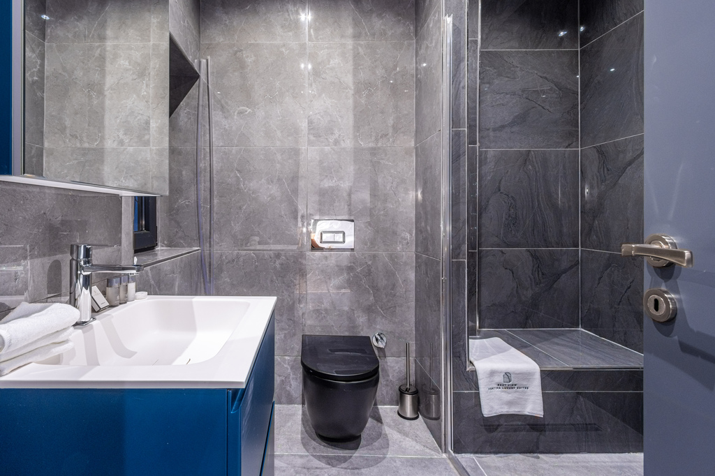 Sliema Luxury Seafront Apartment's Image 16