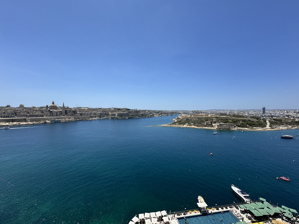 Sliema Luxury Seafront Apartment's Image 5
