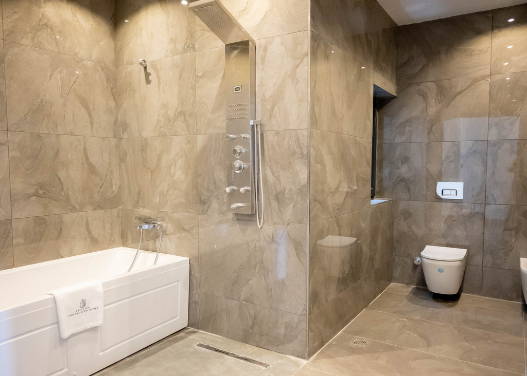 Sliema Luxury Seafront Apartment's Image 4