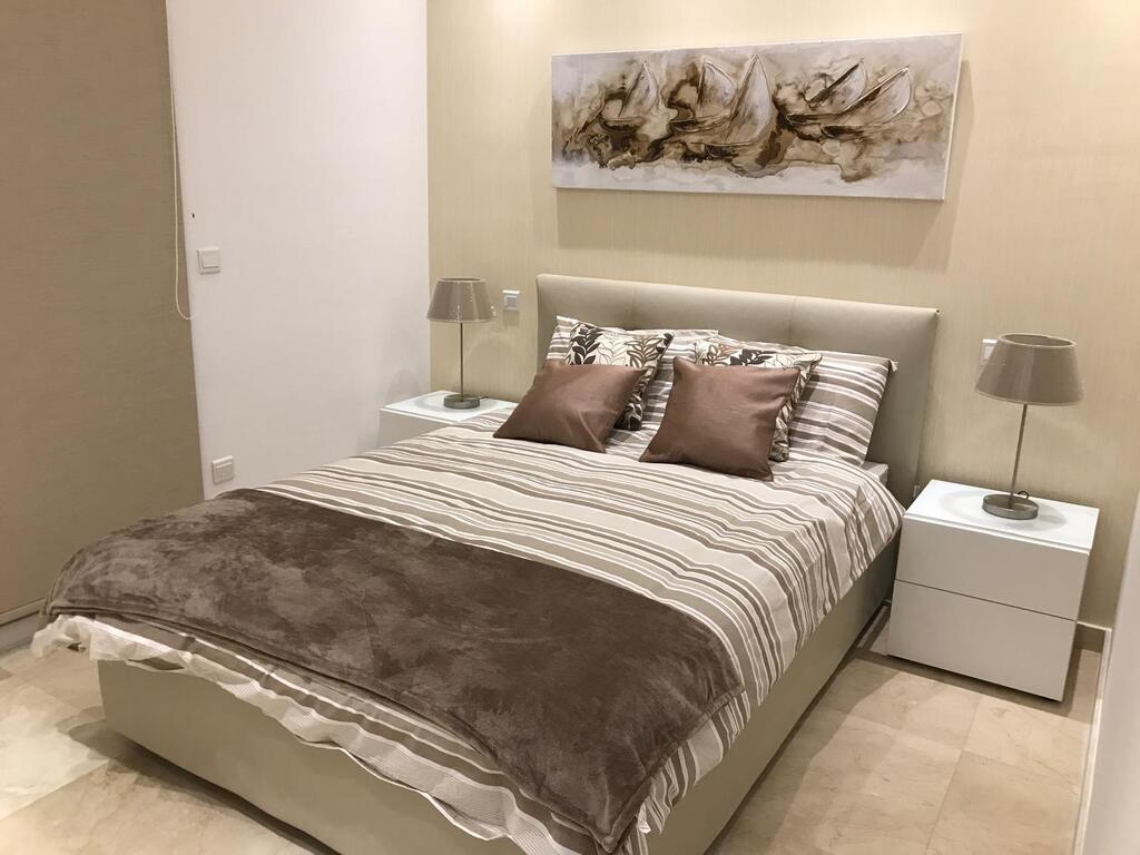 Sliema Seafront Apartment's Image 4