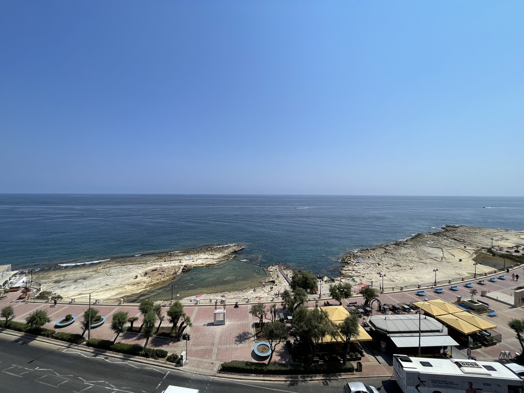 Sliema-apartment-to-let-views-oyster-christies