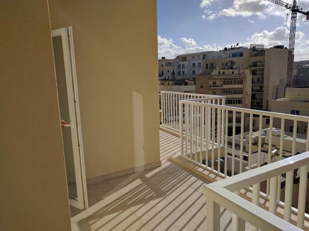 Sliema Furnished Apartment's Image 4