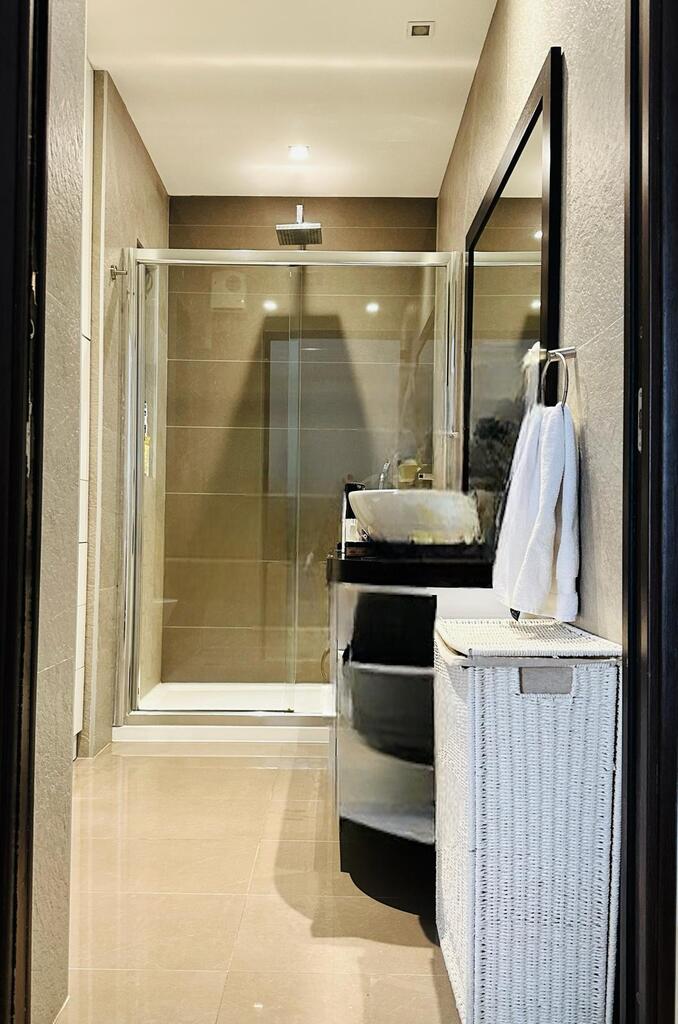 St Julians Furnished Apartment's Image 8