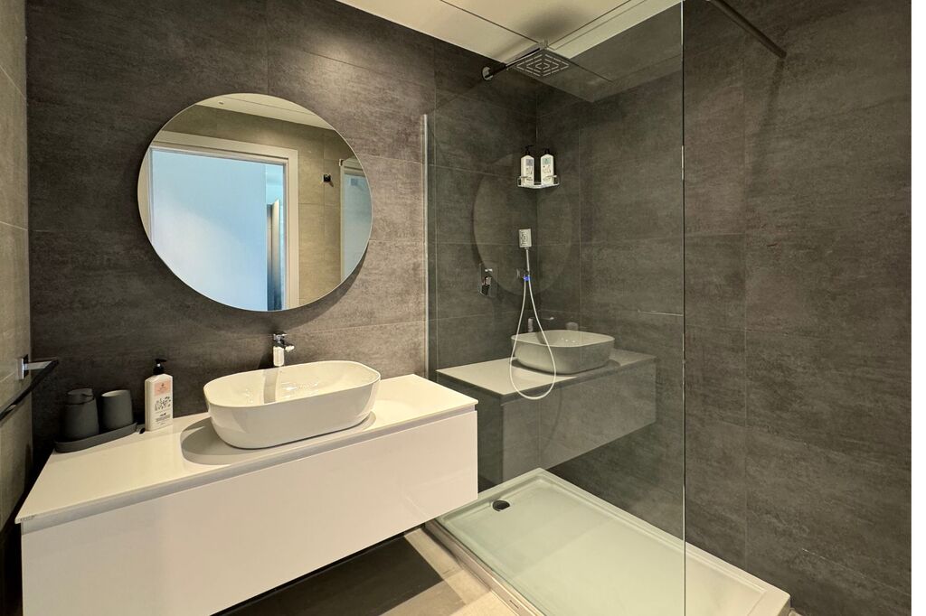 Mercury Towers Furnished Apartment's Image 6
