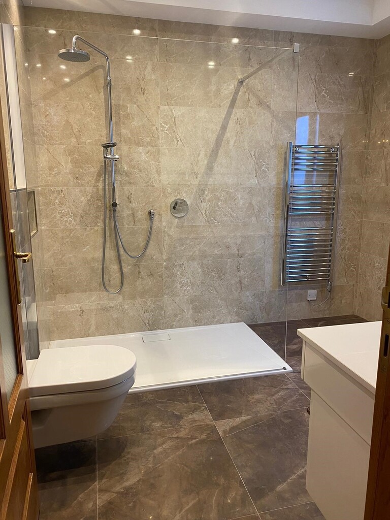 St Julians Furnished Semi-detached's Image 7