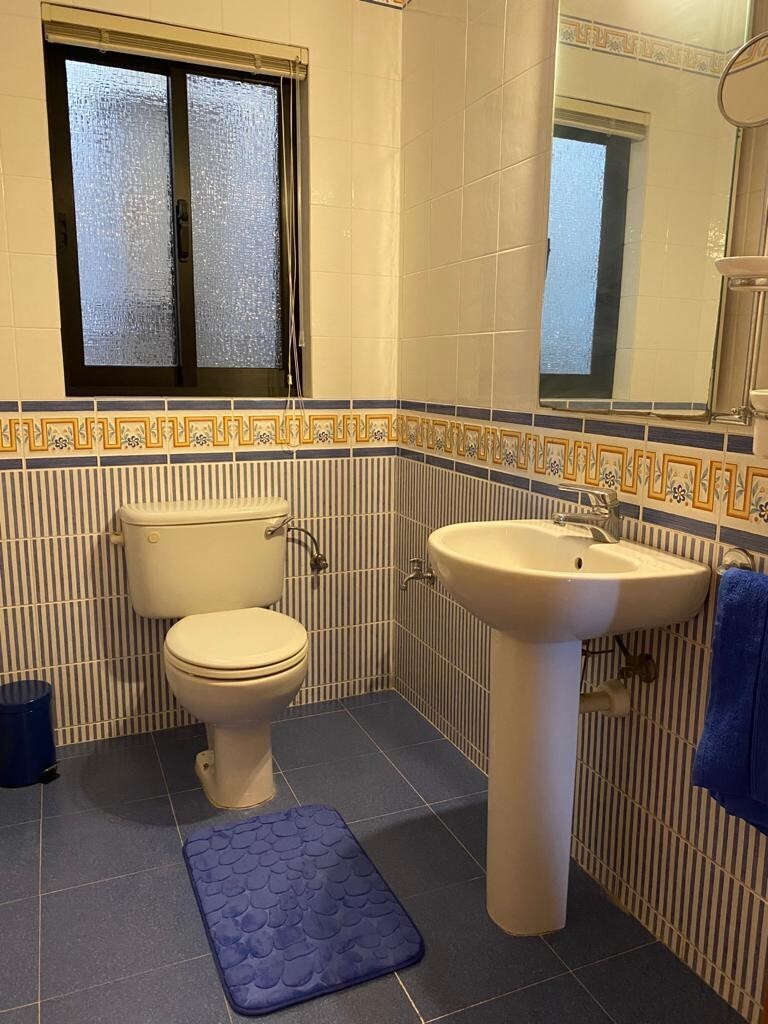 St Julians Furnished Semi-detached's Image 8