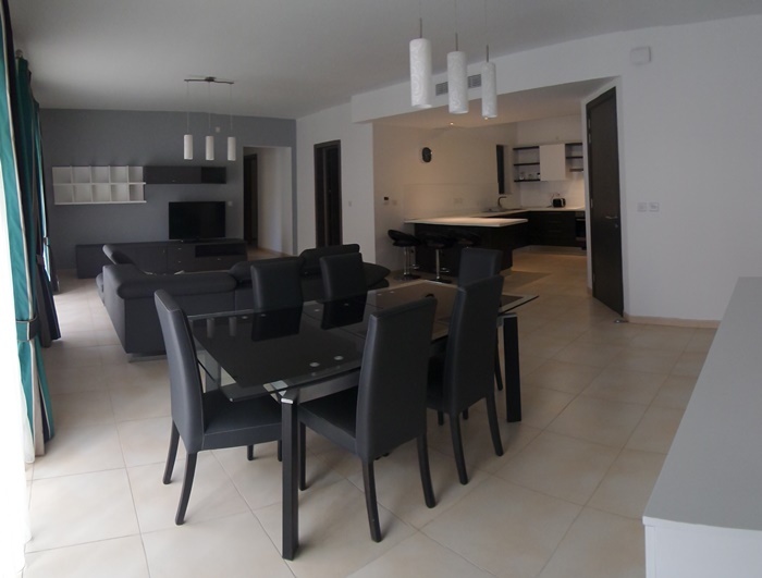 Sliema-apartment-to-let-property-with-airconditioning-oyster-christies