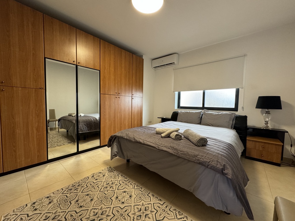 Sliema Seafront Apartment's Image 4