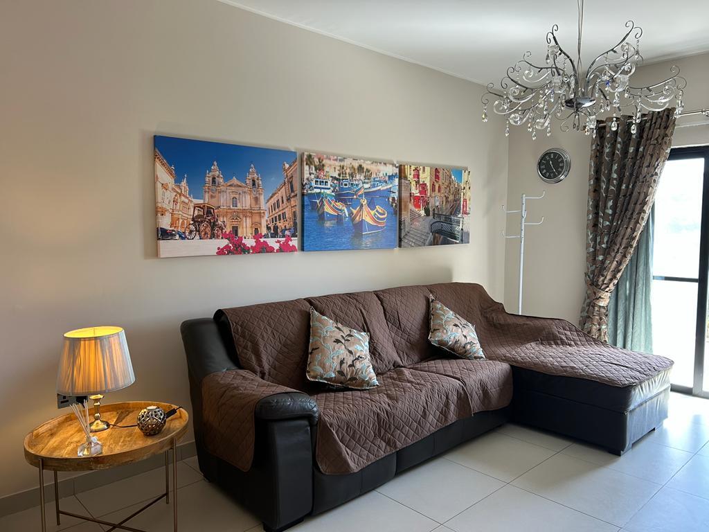 Pembroke-apartment-to-let-public-transport-oyster-christies