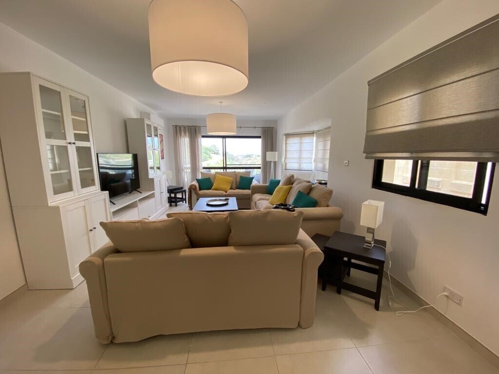 Madliena-Living-room-For-Rent-Oyster-Christies