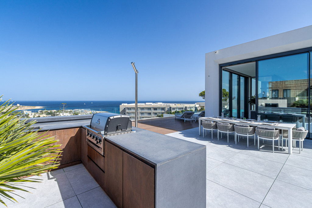 Madliena Contemporary Villa's Image 13