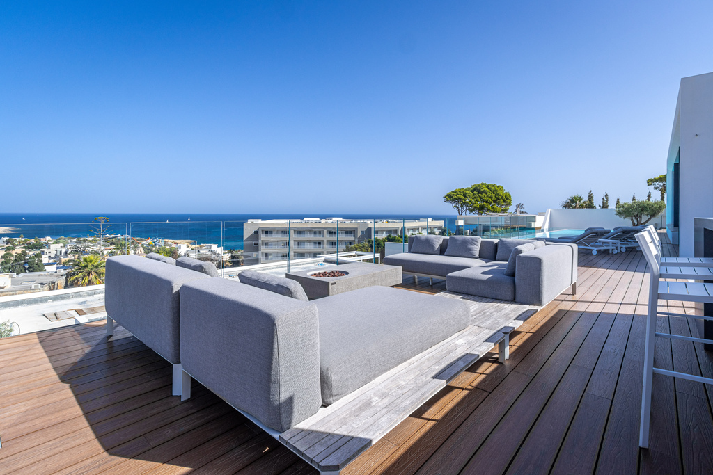 Madliena Contemporary Villa's Image 9