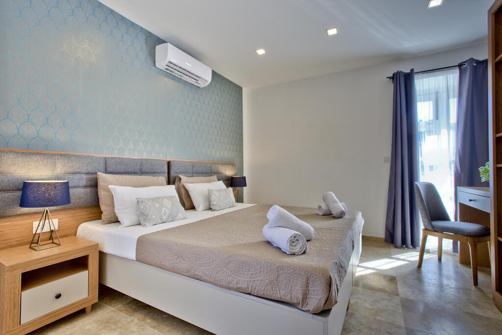 Valletta Furnished Penthouse's Image 12