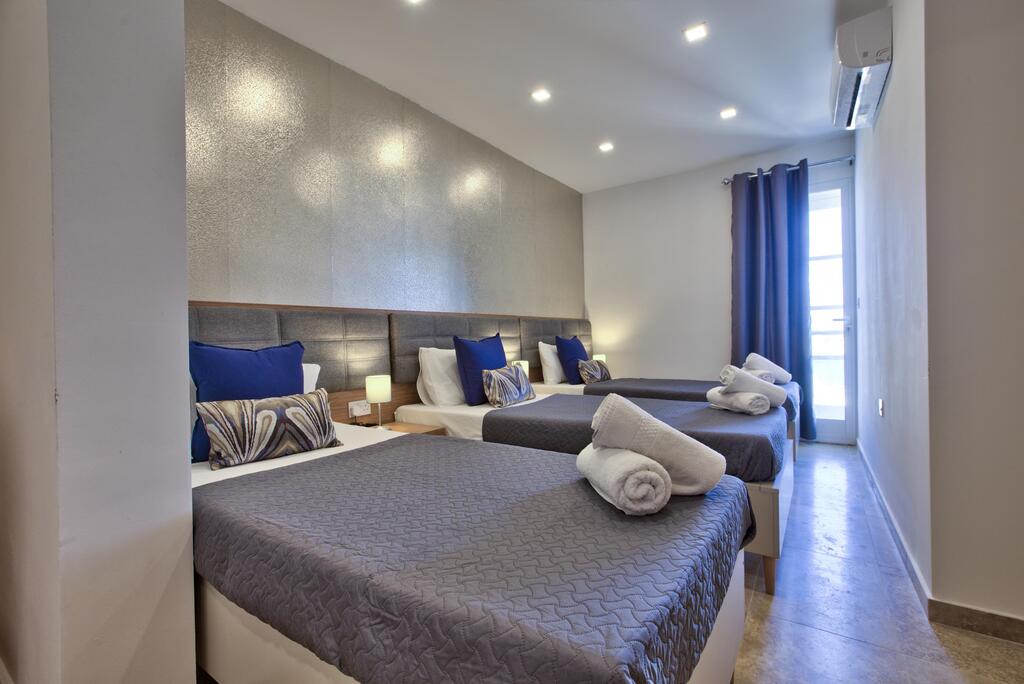 Valletta Furnished Penthouse's Image 18